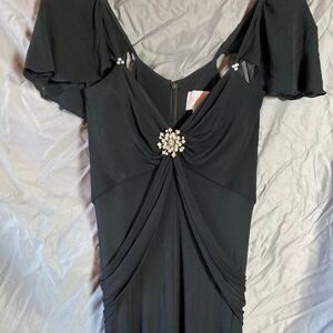 Marc Bouwer Glamit Black Full Length Formal Dress With Rhinestone Brooch Size 6